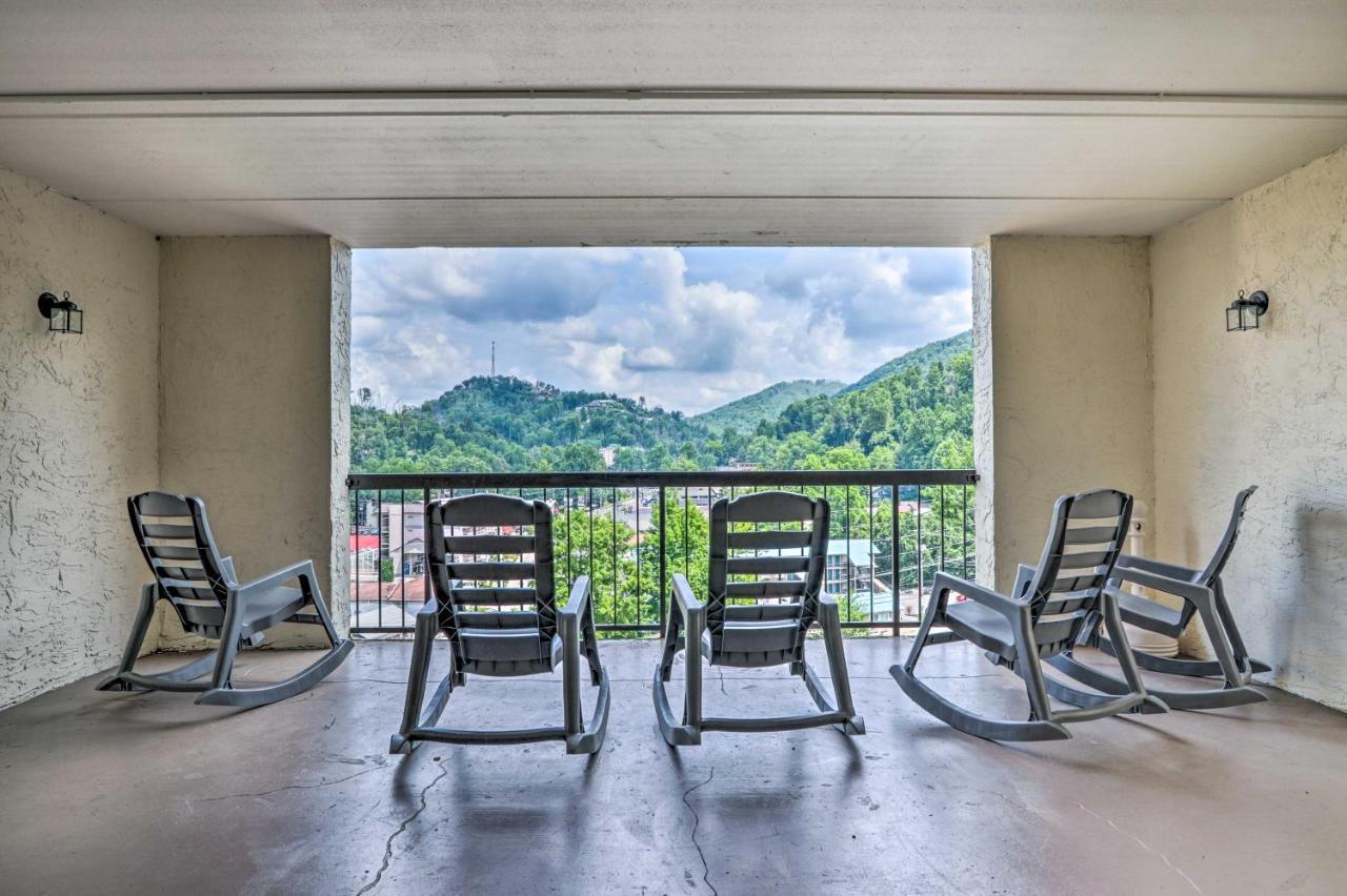 Stylish Gatlinburg Condo With Pool Walk Downtown! Extérieur photo
