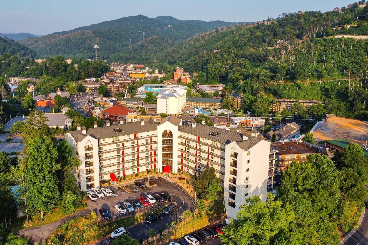 Stylish Gatlinburg Condo With Pool Walk Downtown! Extérieur photo