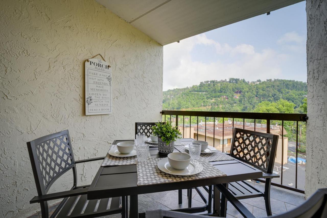 Stylish Gatlinburg Condo With Pool Walk Downtown! Extérieur photo